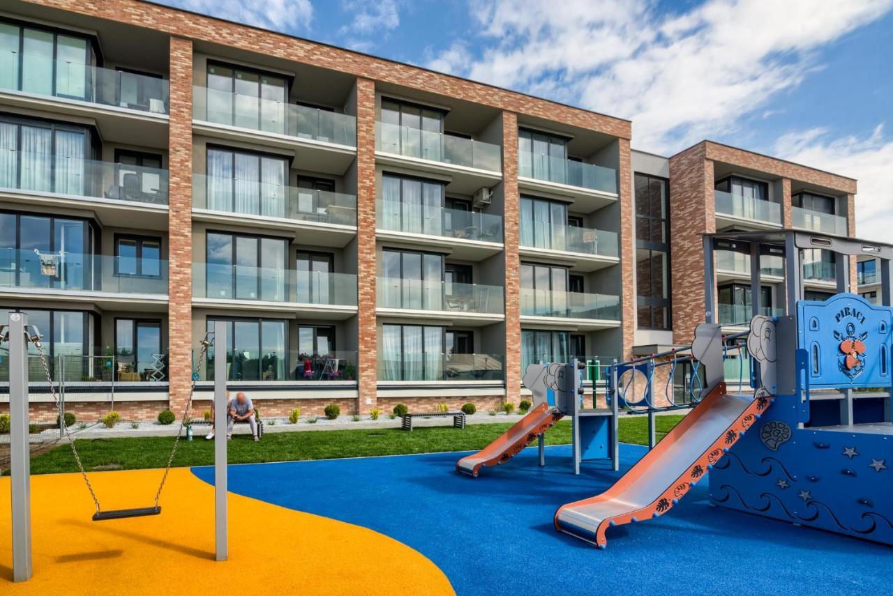 Apartament Lux Japonski Zuraw - Perlowa Przystan Holiday City Kołobrzeg Kültér fotó